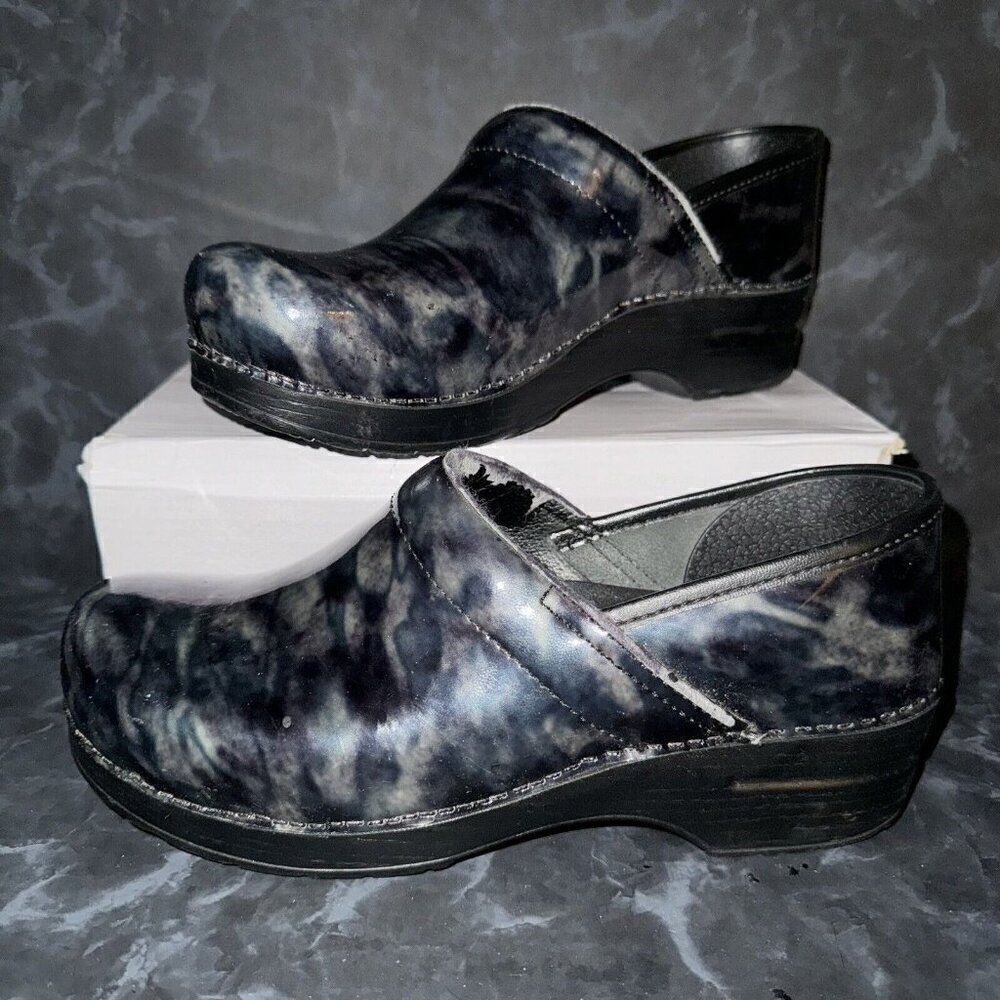 Dansko Professional Clogs Blue/Black Swirl Marble Leather Women’s Size 10.5-11